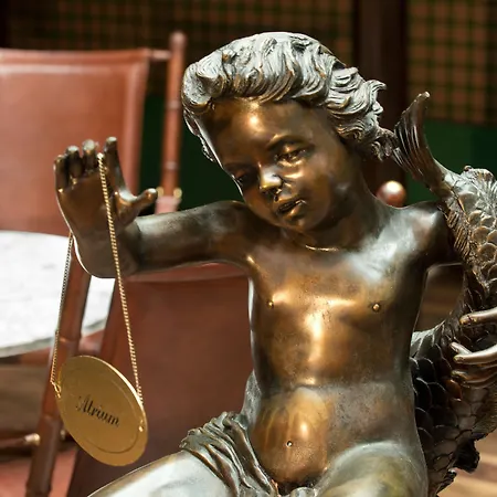 מלון Tryp By Wyndham Centre 3*