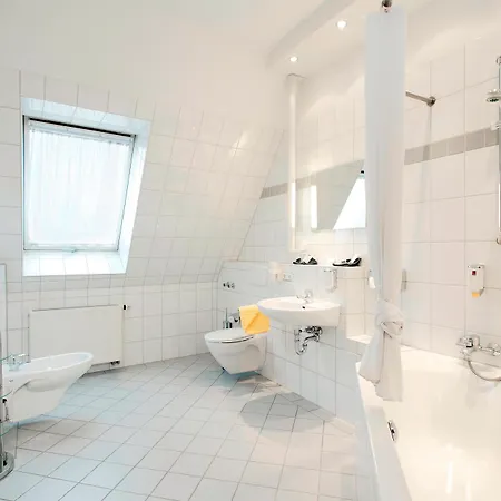 מלון Tryp By Wyndham Centre 3*