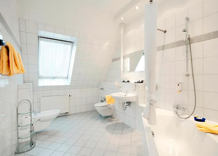 Hotel Tryp By Wyndham Centre 3*